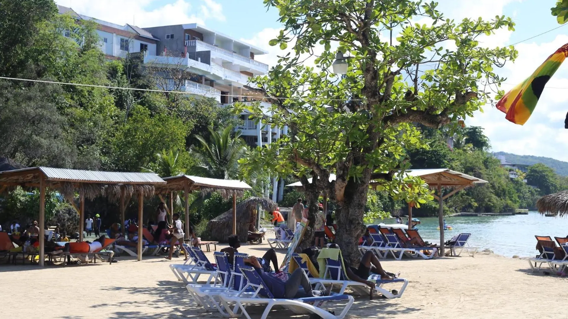 Contemporary Ocean View 2Bed Carib Ocho Rios Condo Apartment